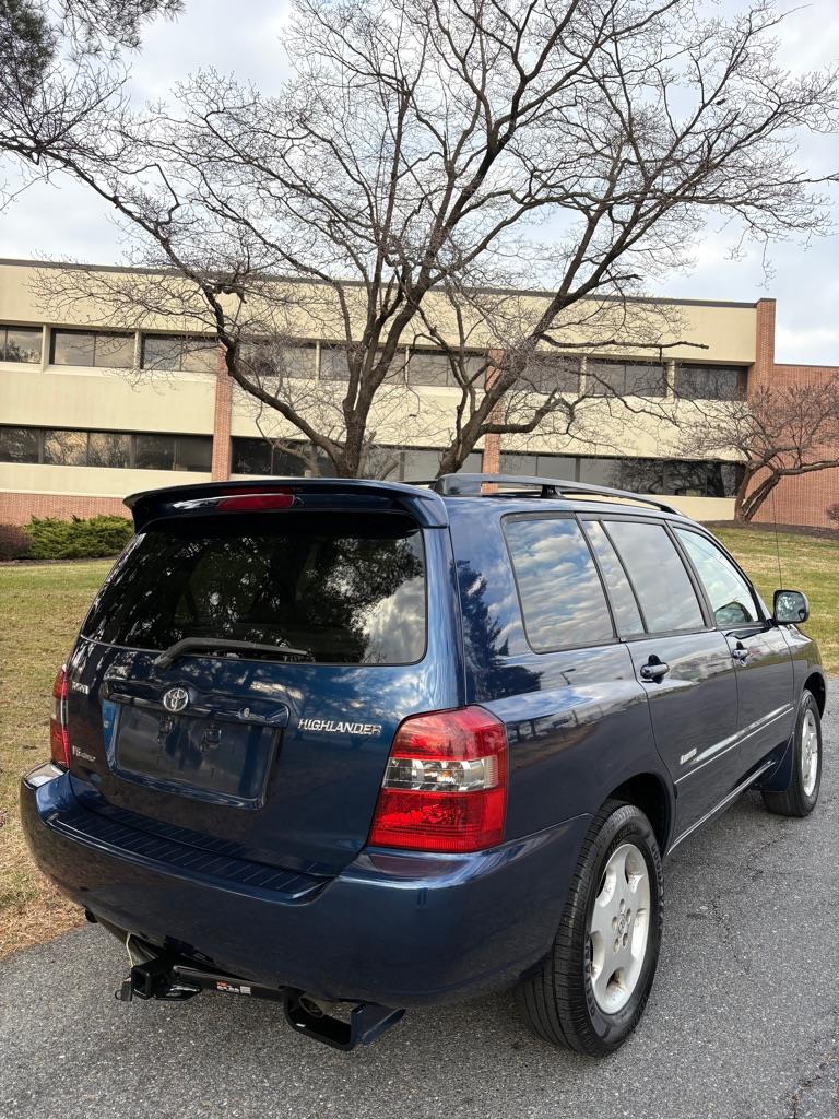 Toyota Highlander Limited V6 4WD 2006