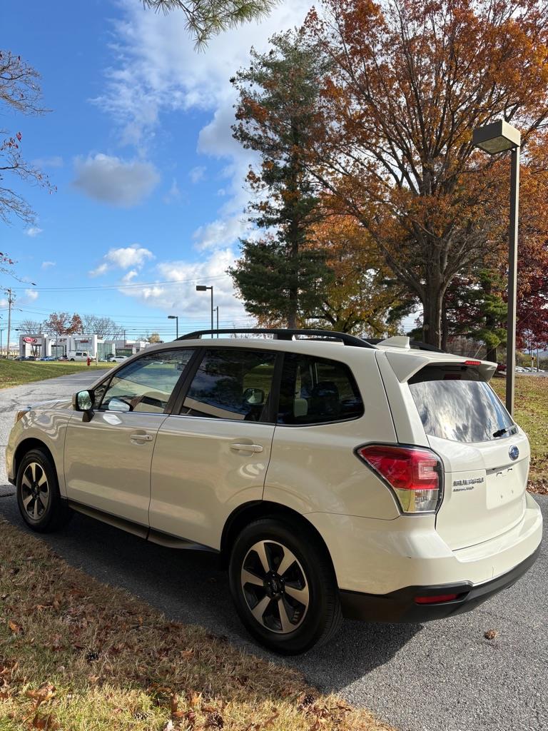 Subaru Forester 2.5i Limited 2017