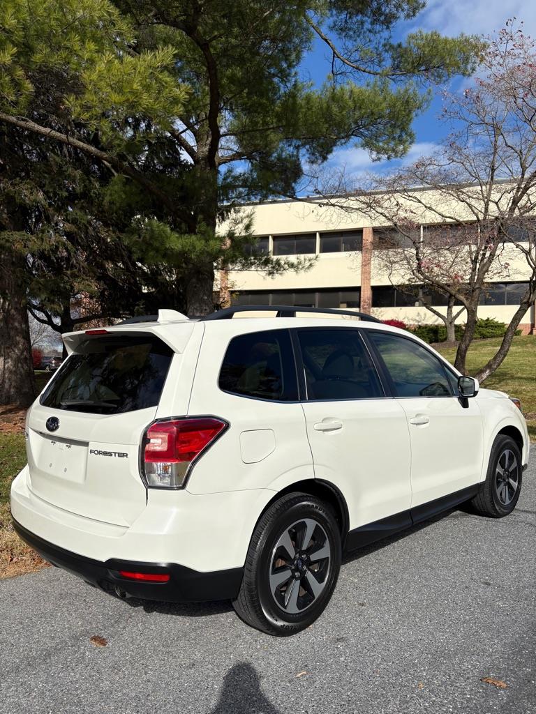 Subaru Forester 2.5i Limited 2017
