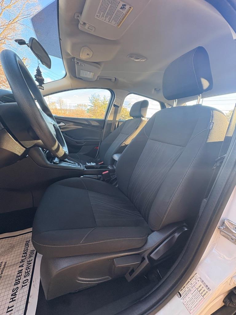 Ford Focus SE Sedan 2015