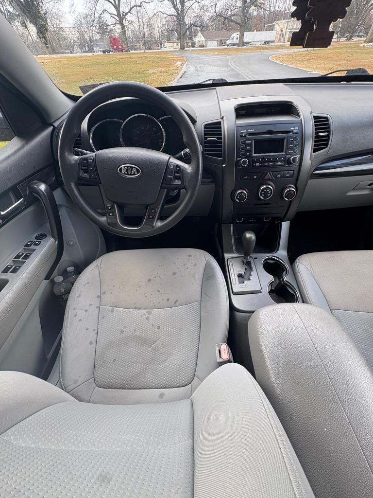 Kia Sorento LX 2WD 2011