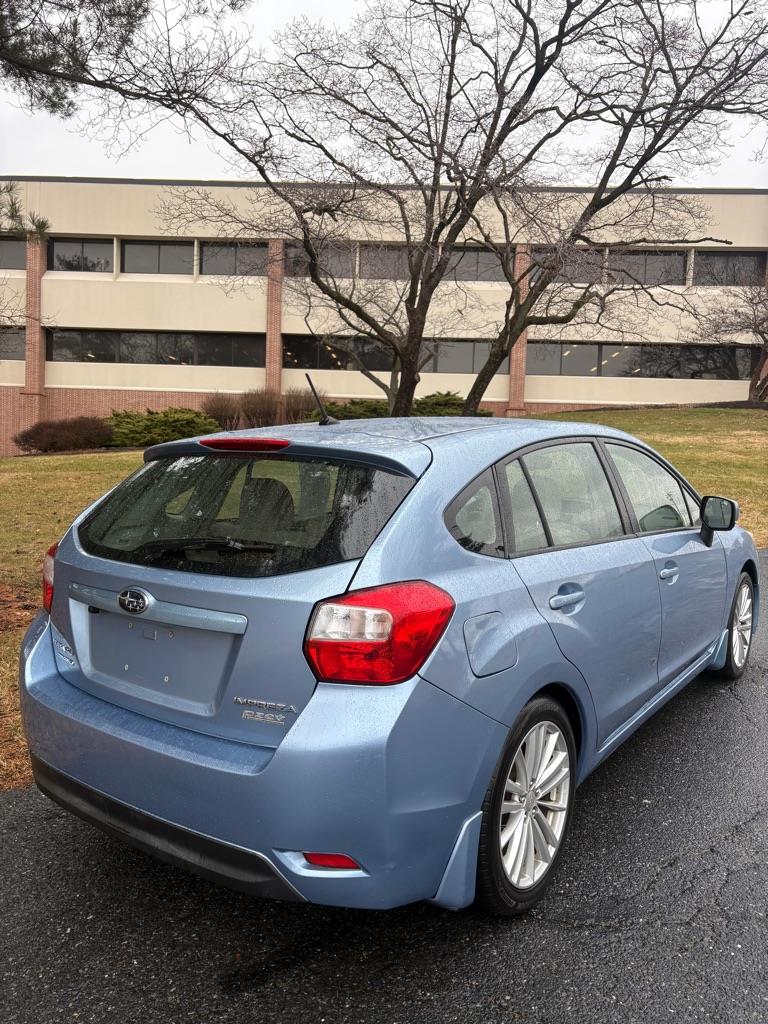 Subaru Impreza Premium Plus 5-Door+S/R 2012