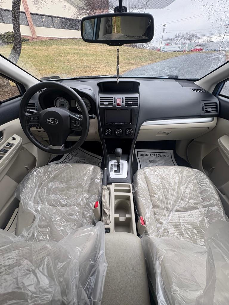 Subaru Impreza Premium Plus 5-Door+S/R 2012