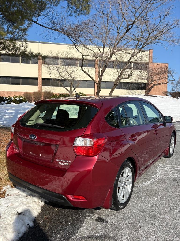 Subaru Impreza 2.0i Premium PZEV 5-Door 2016