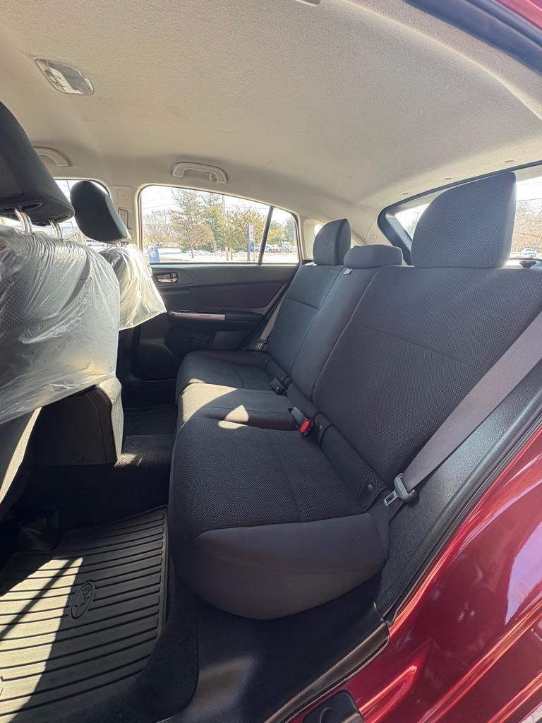 Subaru Impreza 2.0i Premium PZEV 5-Door 2016