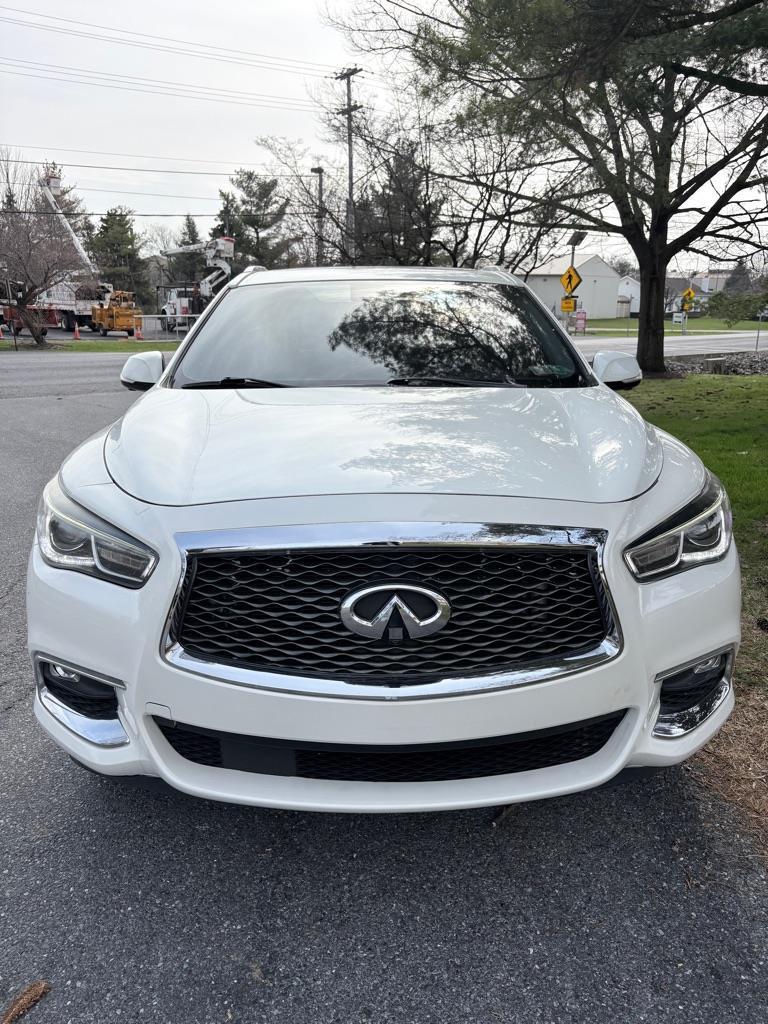 Infiniti QX60 Base AWD 2018