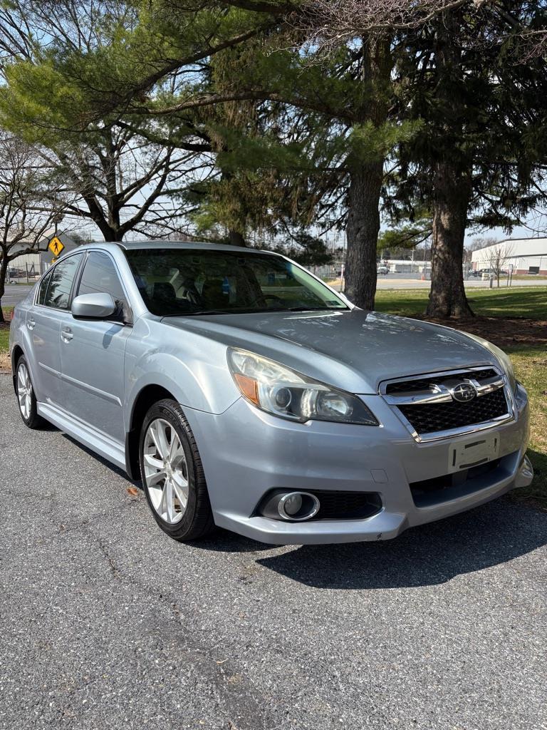 Subaru Legacy 2.5i Limited 2013