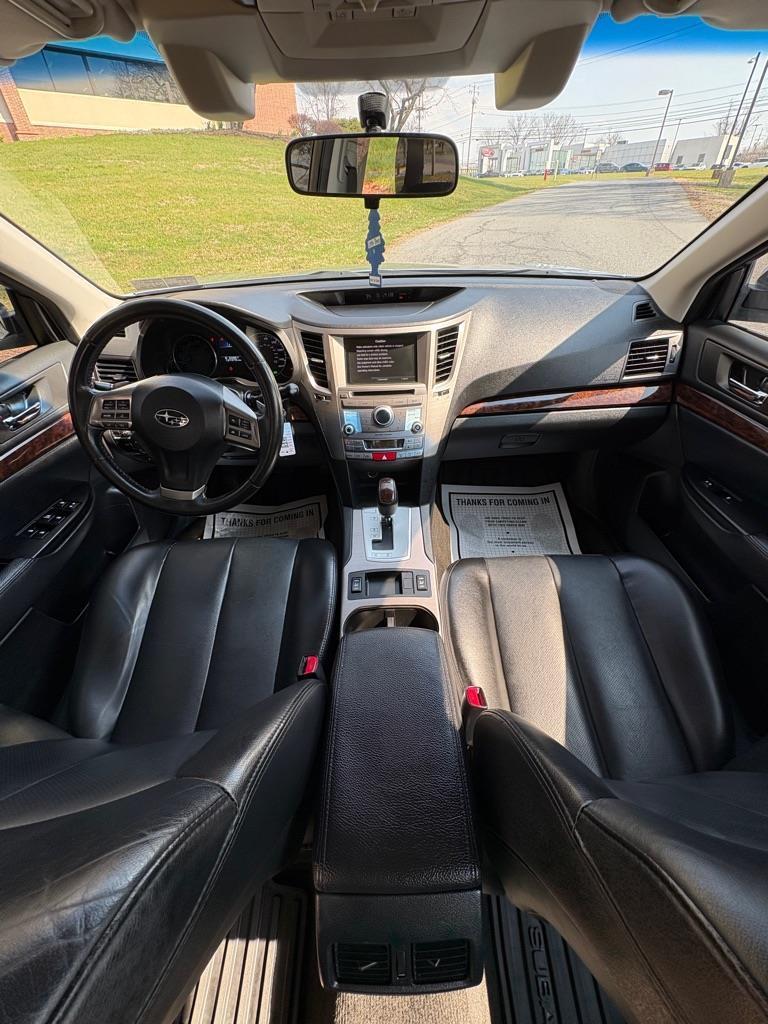 Subaru Legacy 2.5i Limited 2013