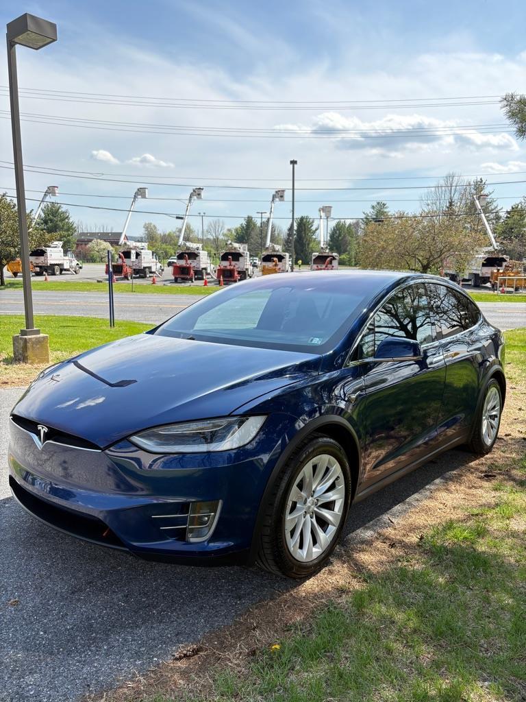 Tesla Model X 90D 2017