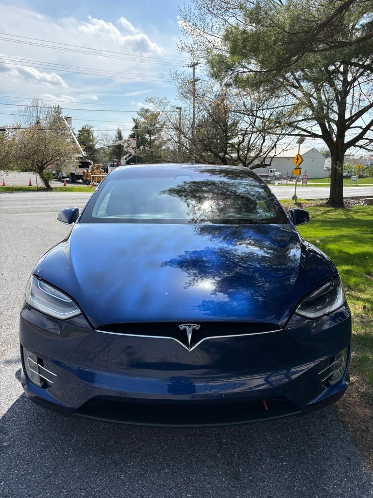 Tesla Model X 90D 2017