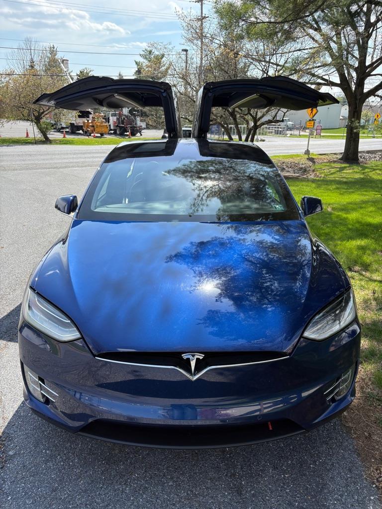 Tesla Model X 90D 2017