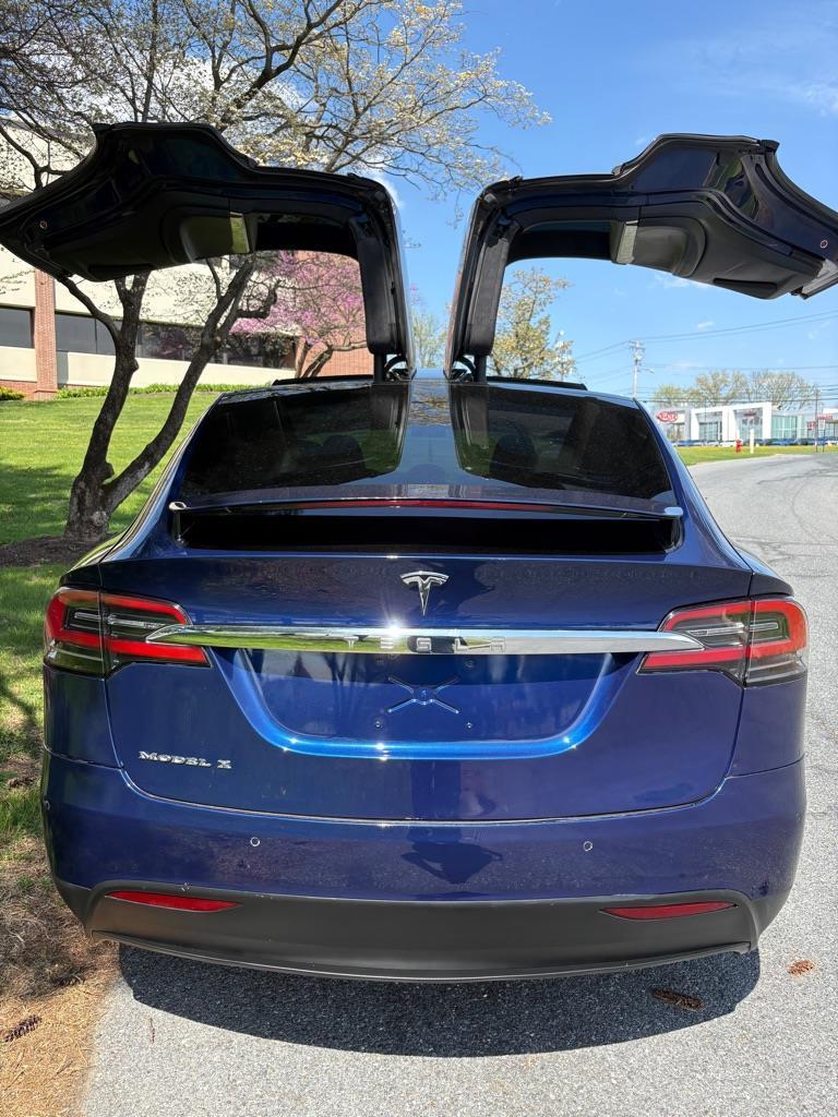 Tesla Model X 90D 2017