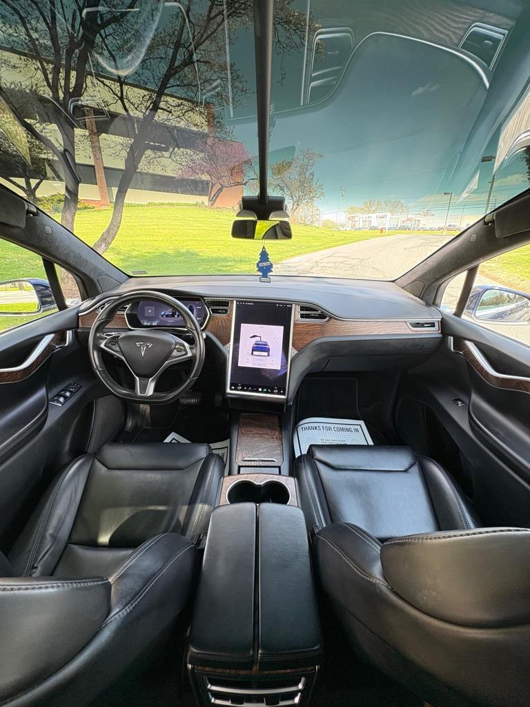 Tesla Model X 90D 2017