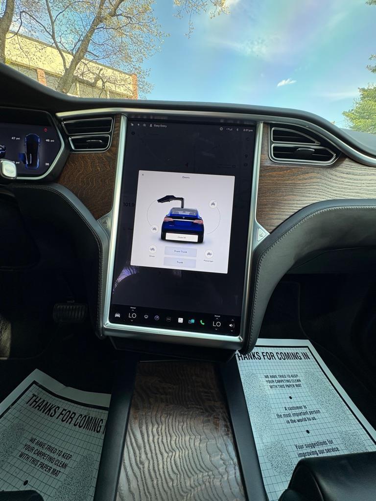 Tesla Model X 90D 2017