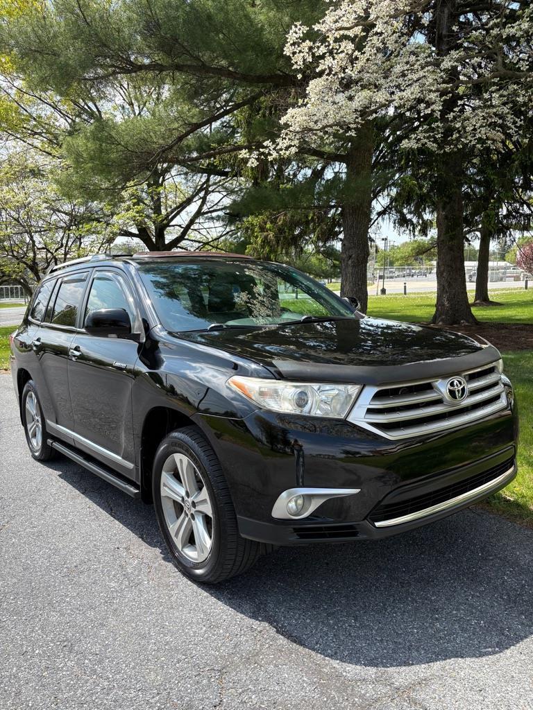 Toyota Highlander Limited 4WD 2011