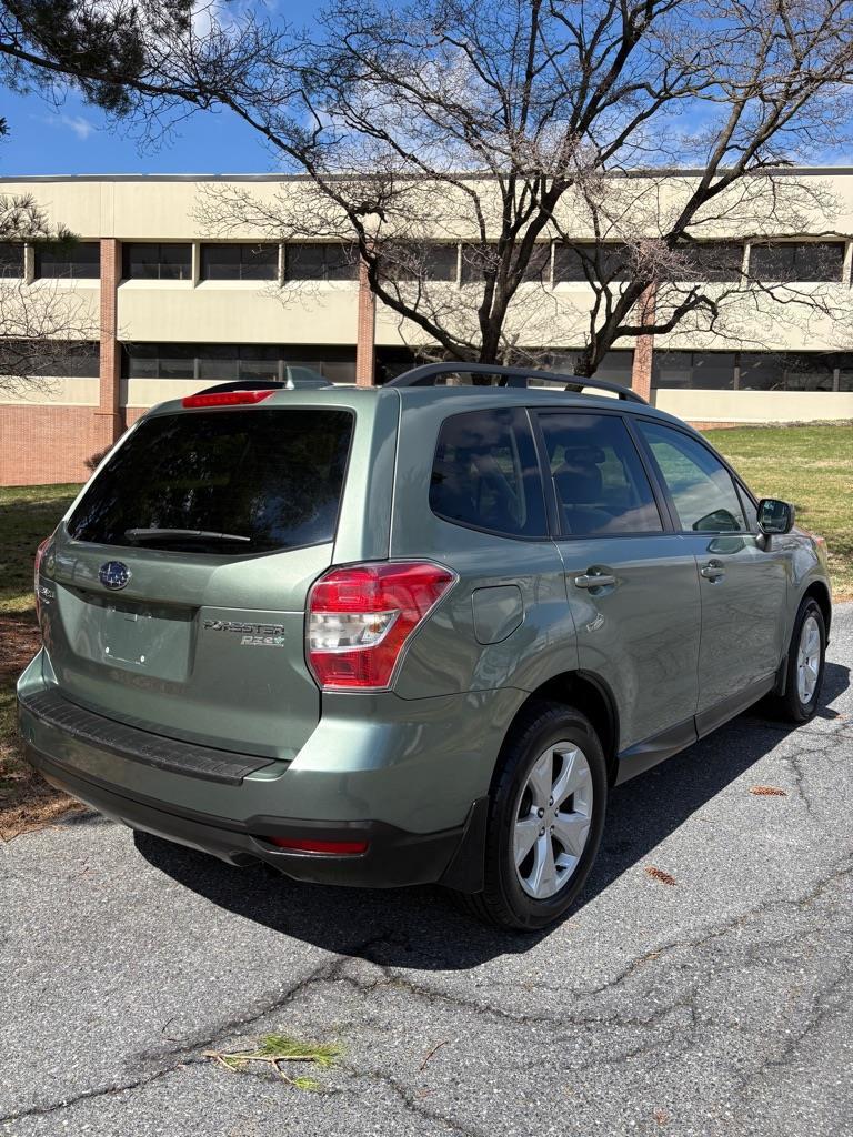 Subaru Forester 2.5i Premium PZEV CVT 2016
