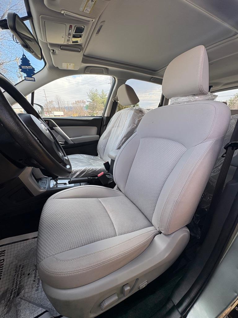 Subaru Forester 2.5i Premium PZEV CVT 2016