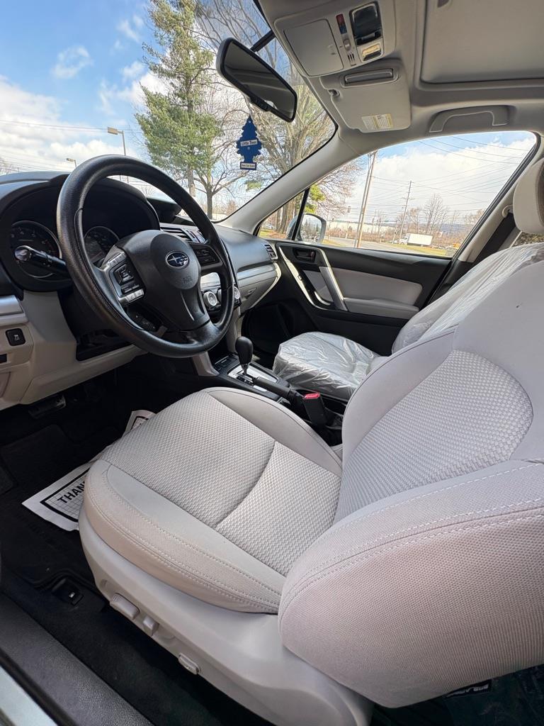 Subaru Forester 2.5i Premium PZEV CVT 2016