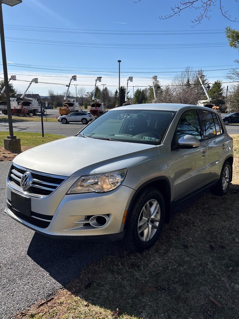 Volkswagen Tiguan S 4Motion 2011