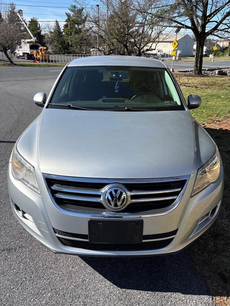 Volkswagen Tiguan S 4Motion 2011