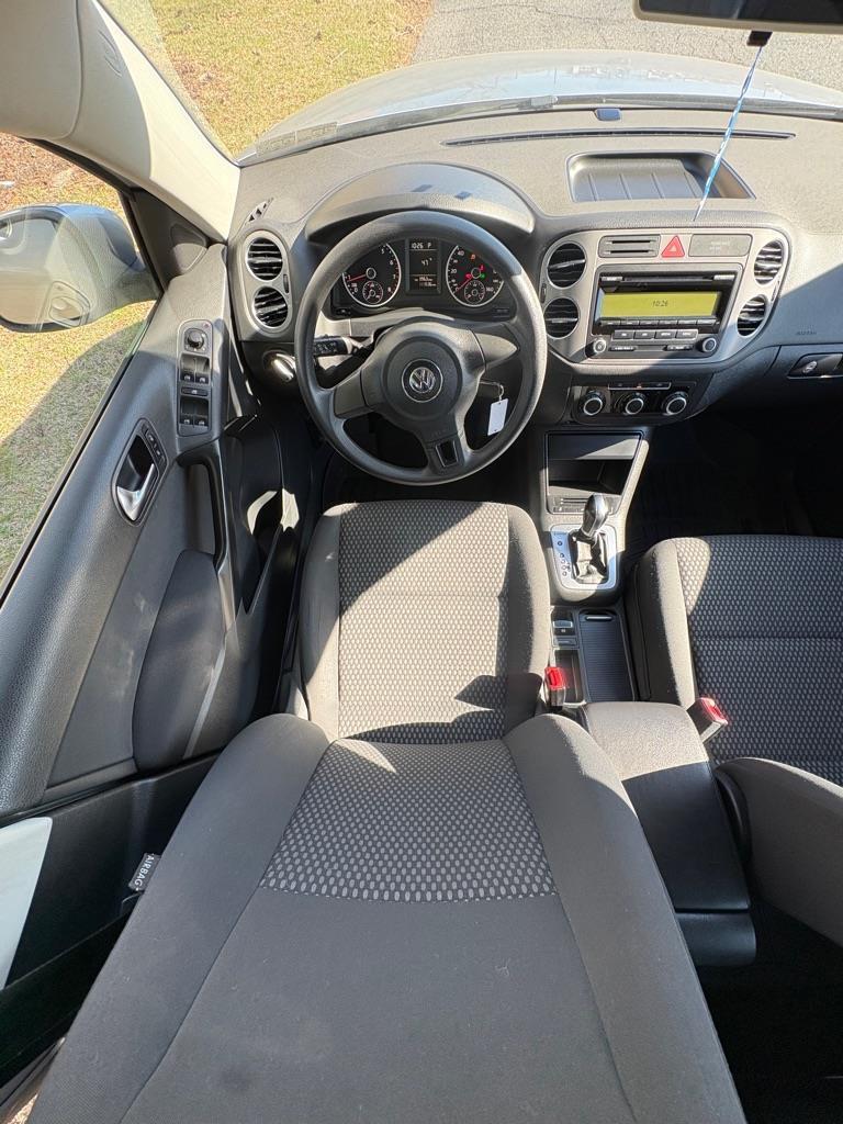 Volkswagen Tiguan S 4Motion 2011