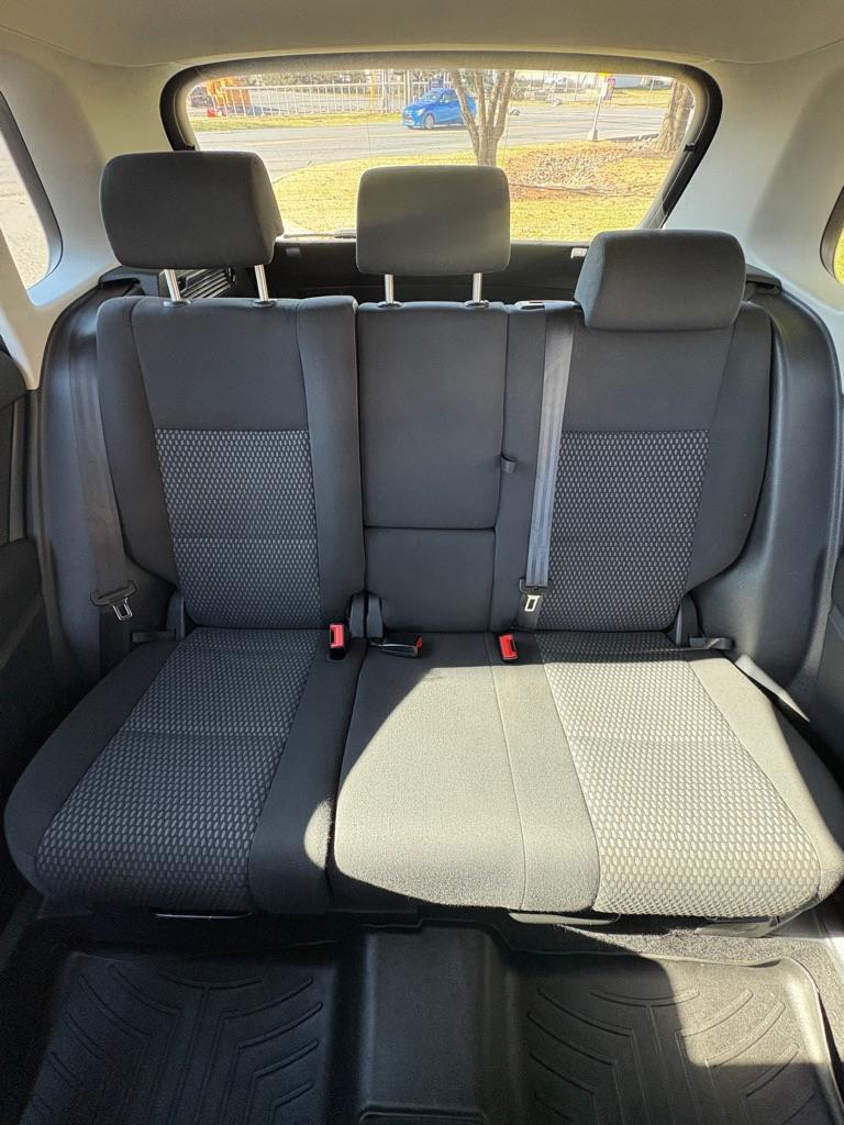 Volkswagen Tiguan S 4Motion 2011