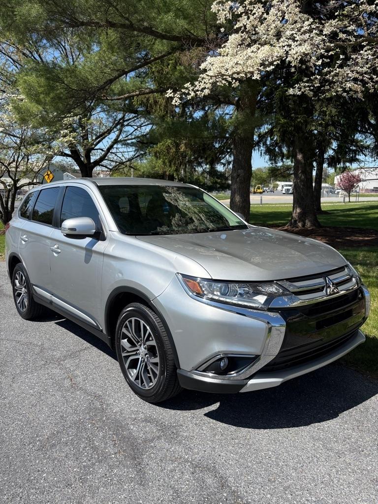 Mitsubishi Outlander SE 2WD 2018