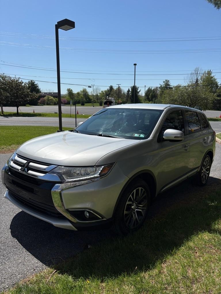 Mitsubishi Outlander SE 2WD 2018