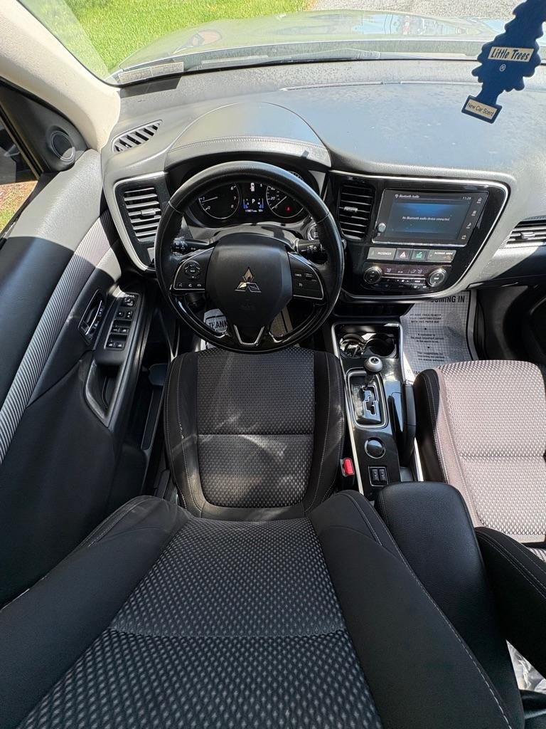 Mitsubishi Outlander SE 2WD 2018