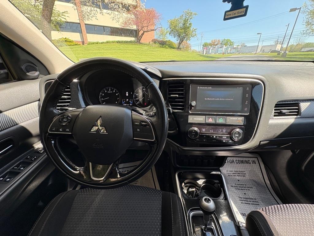 Mitsubishi Outlander SE 2WD 2018