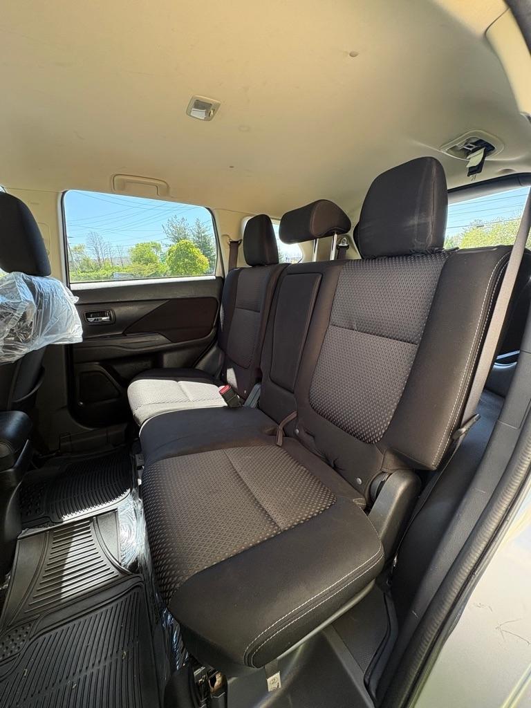 Mitsubishi Outlander SE 2WD 2018