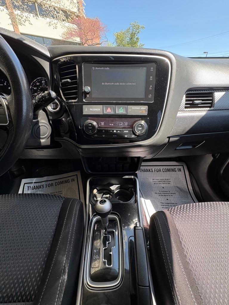 Mitsubishi Outlander SE 2WD 2018