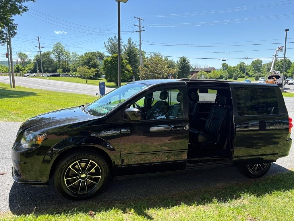 2017 Dodge Grand Caravan GT - Photo 9