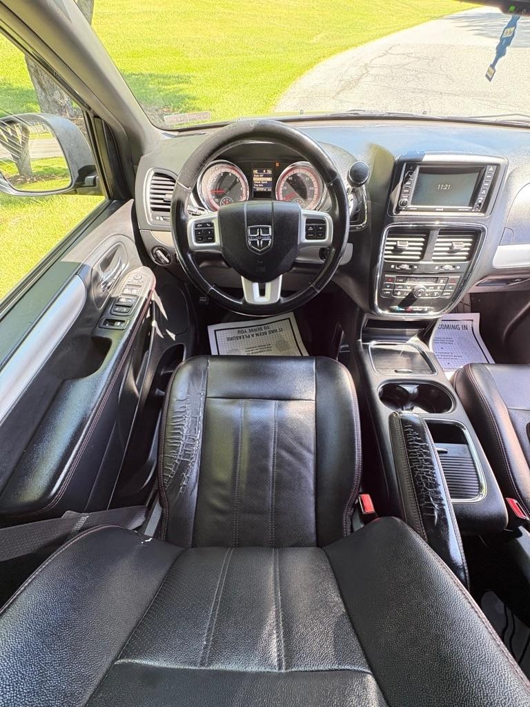 2017 Dodge Grand Caravan GT - Photo 14