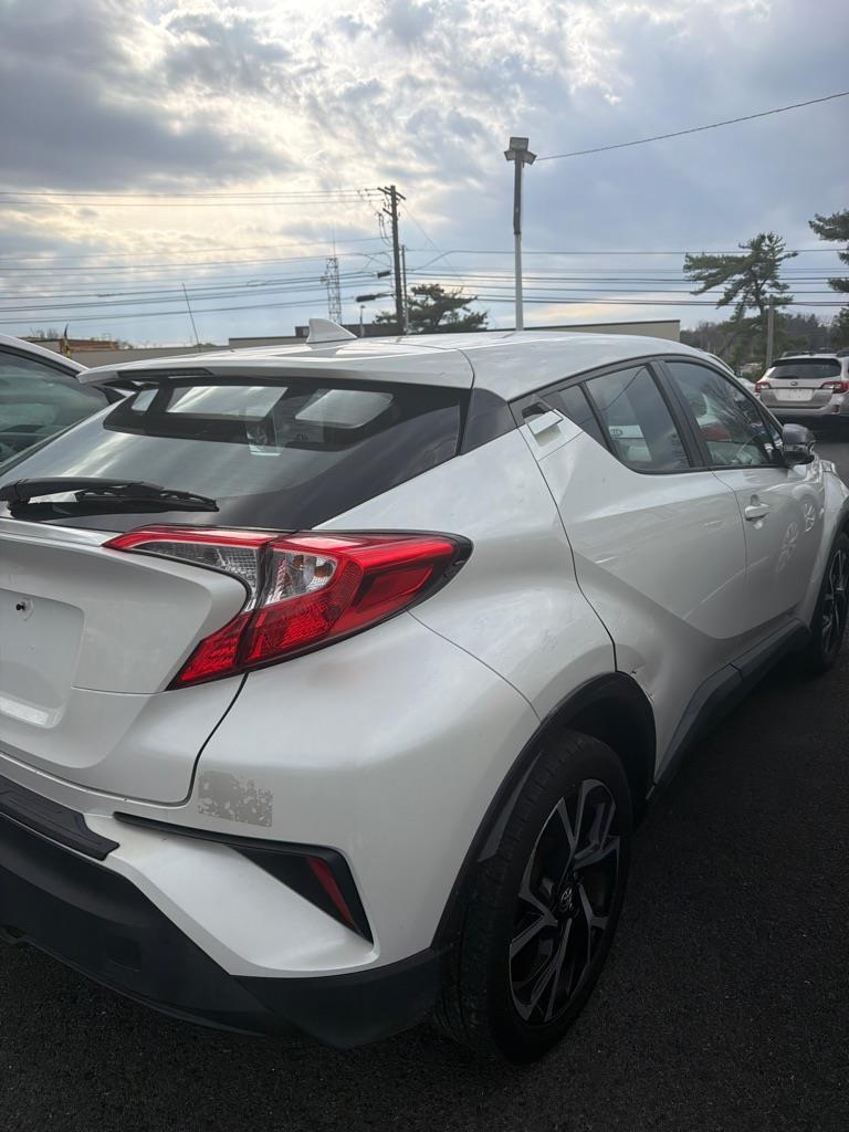 Toyota C-HR XLE 2018