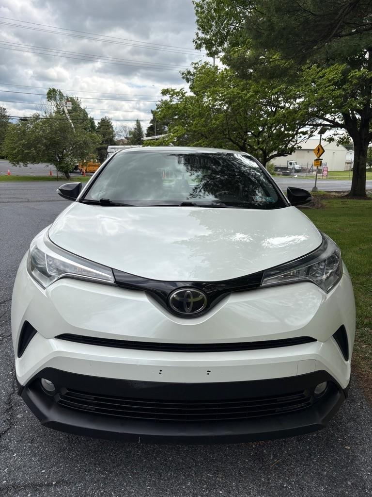 Toyota C-HR XLE 2018