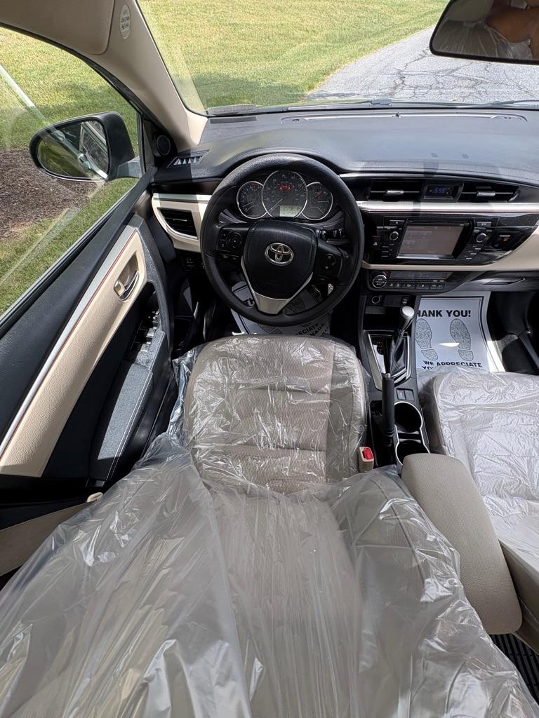 Toyota Corolla LE CVT 2014