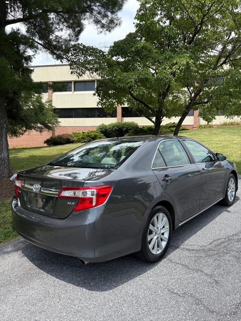 Toyota Camry L 2012