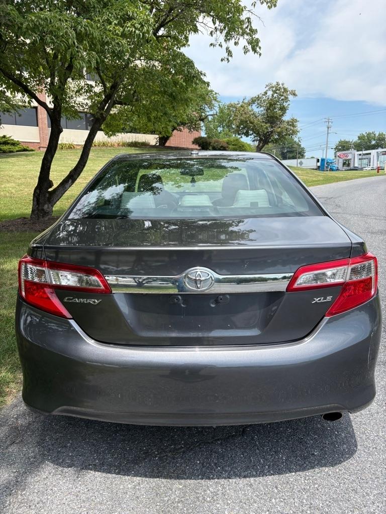 Toyota Camry L 2012