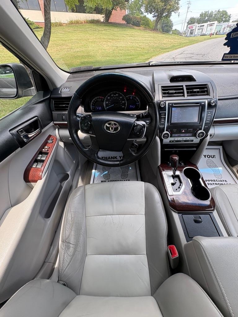 Toyota Camry L 2012