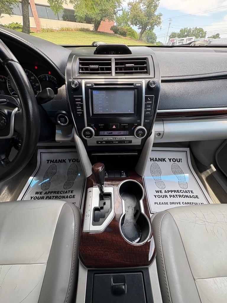 Toyota Camry L 2012