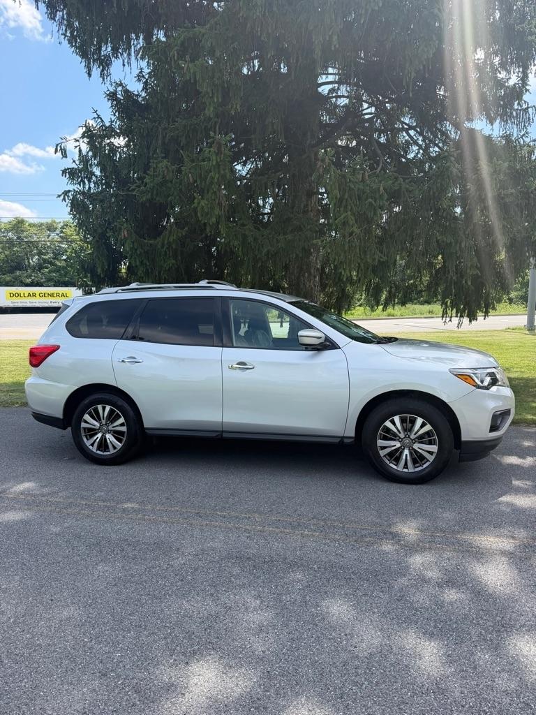 Nissan Pathfinder S 4WD 2019