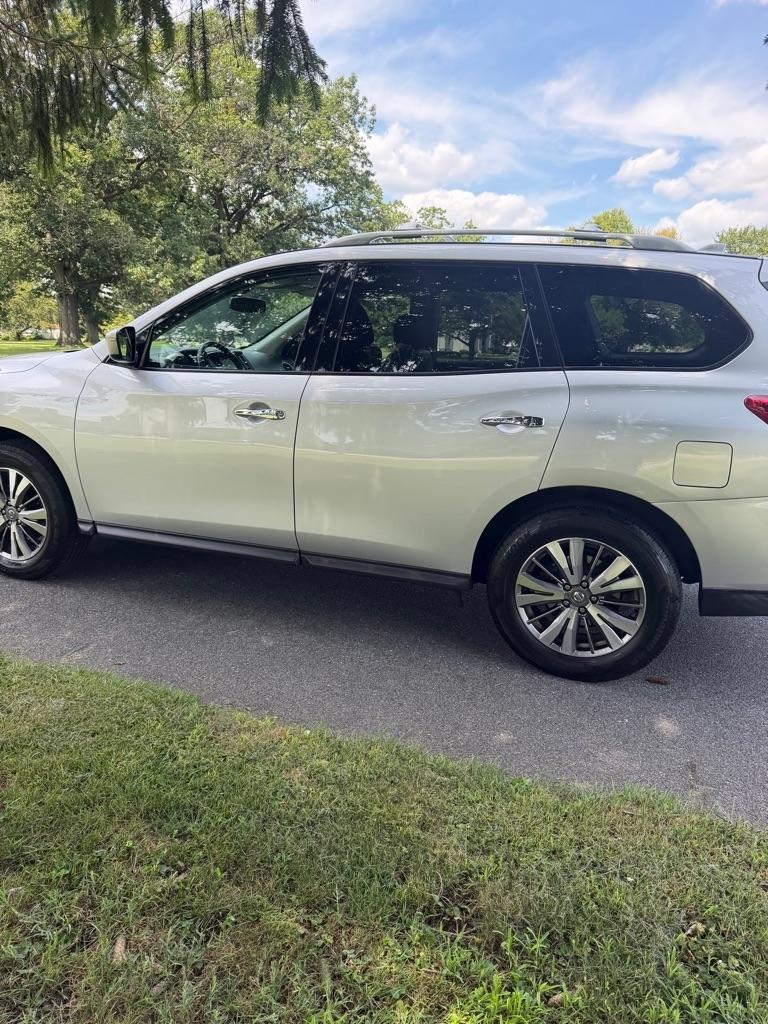 Nissan Pathfinder S 4WD 2019