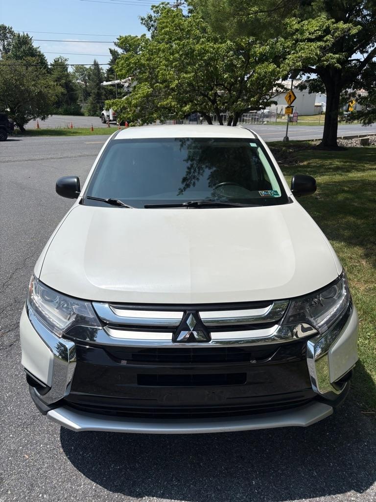 Mitsubishi Outlander ES AWC 2017