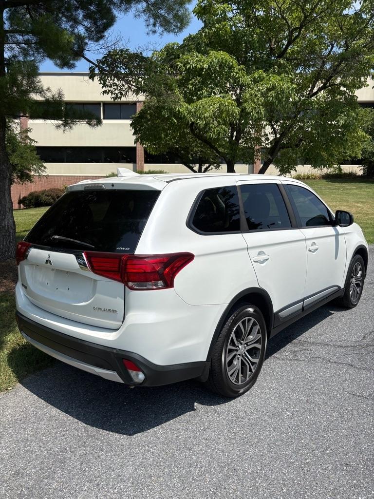 Mitsubishi Outlander ES AWC 2017