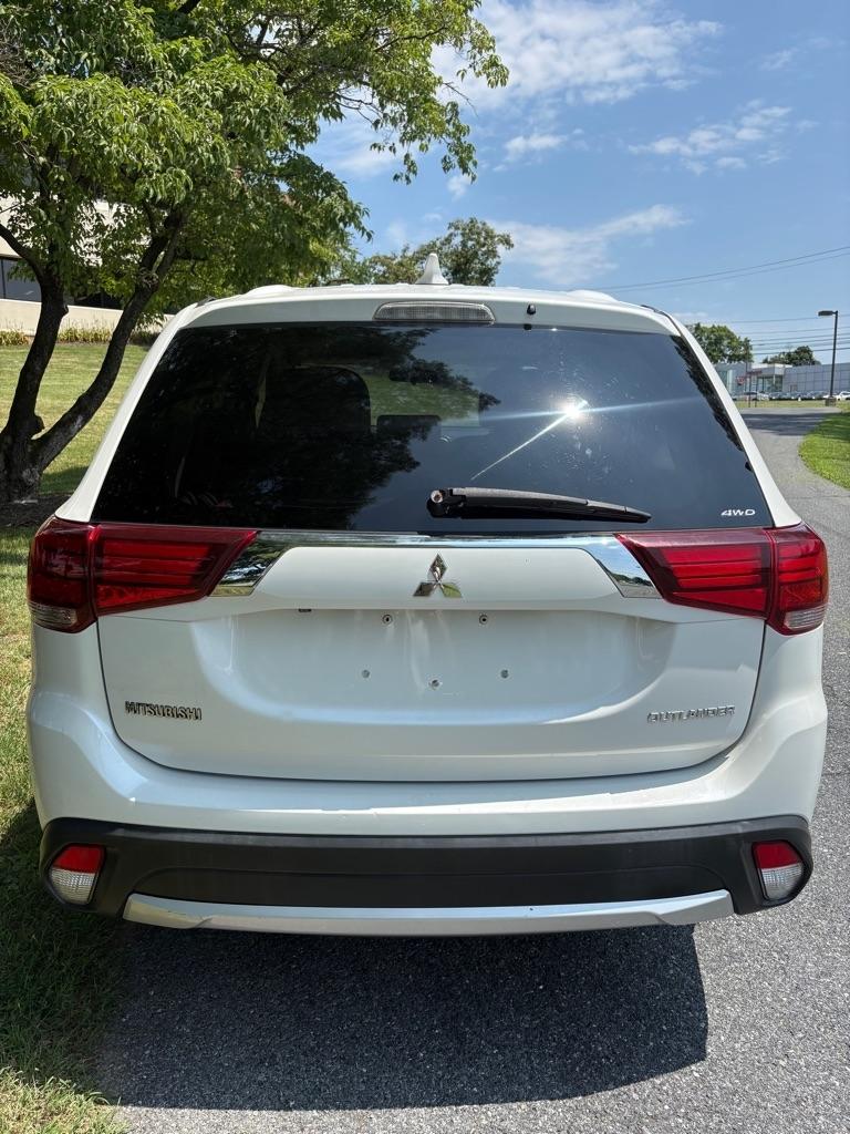 Mitsubishi Outlander ES AWC 2017