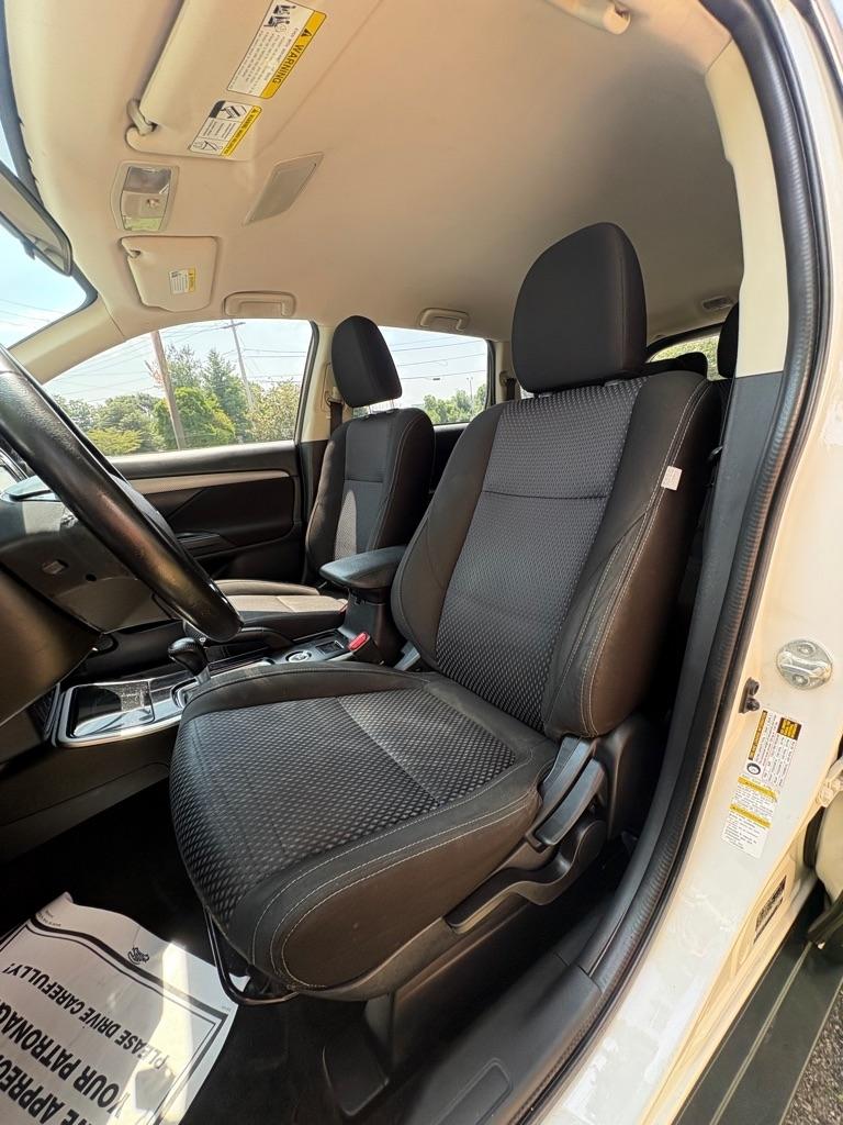 Mitsubishi Outlander ES AWC 2017