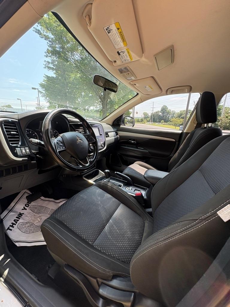 Mitsubishi Outlander ES AWC 2017