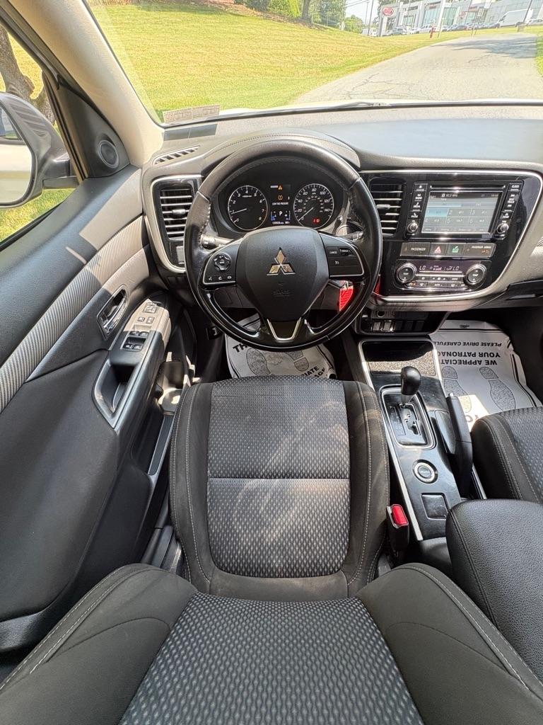 Mitsubishi Outlander ES AWC 2017