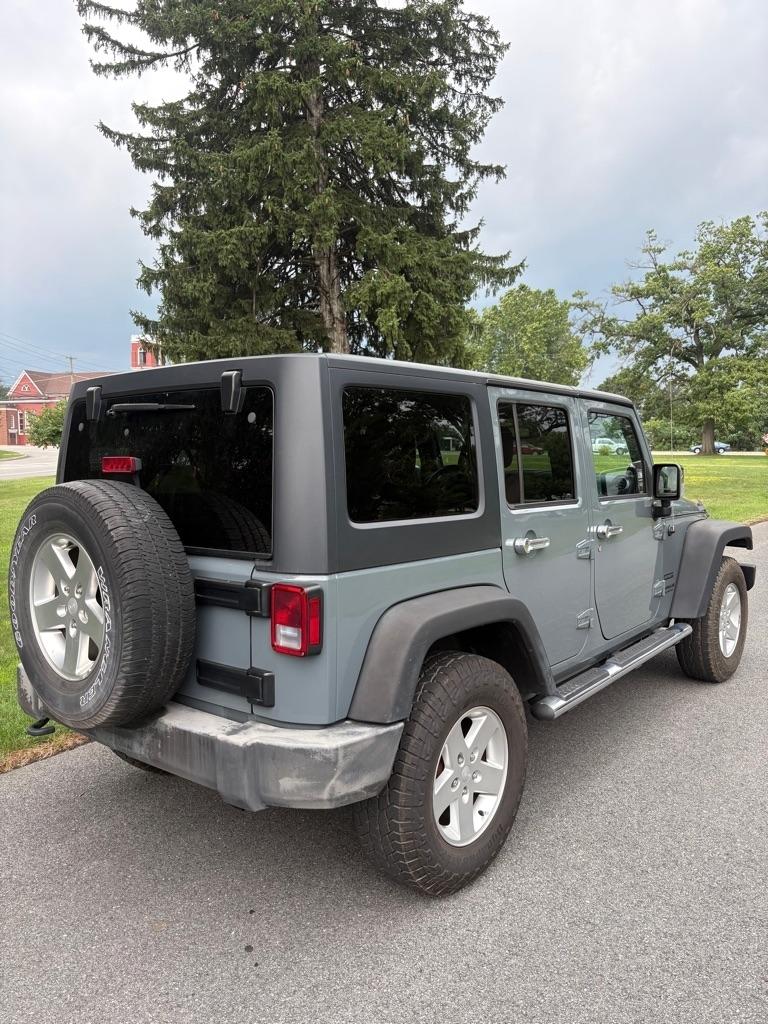 Jeep Wrangler Unlimited Sport 4WD 2014